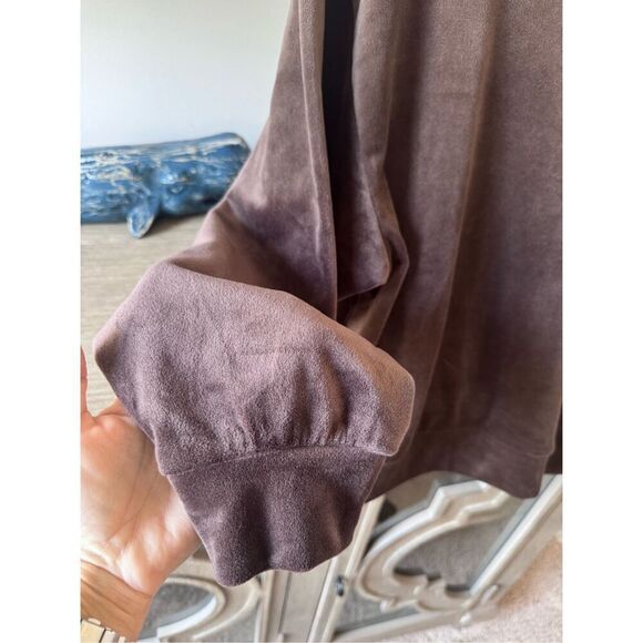 NWOT Express Brown Velvet Crewneck Sweater Size Large - Picture 3 of 8